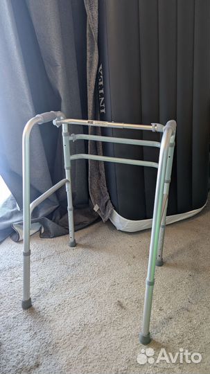 Ходунки для взрослых шагающие