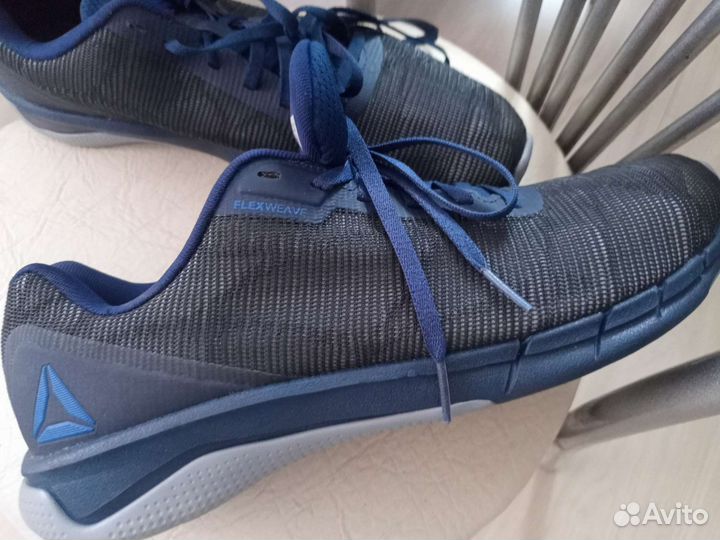 Кроссовки мужские 44 размер новые
