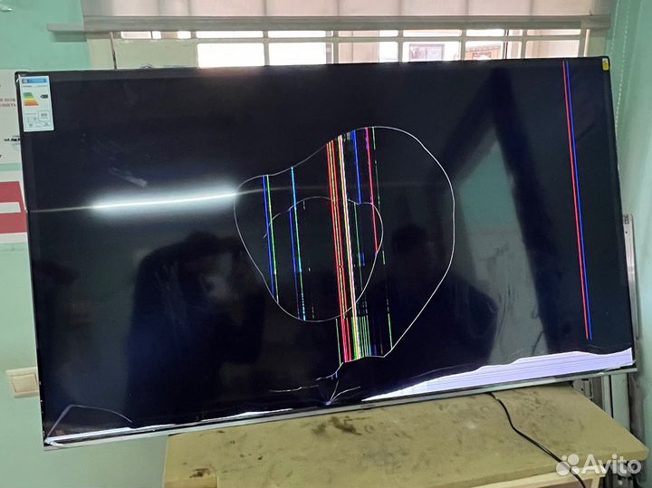 Телевизор hyundai H-LED65QBU7500 по запчастям