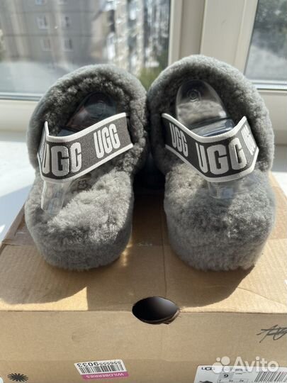 Сандалии ugg