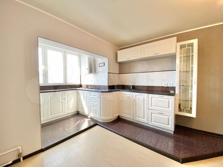 2-к. квартира, 64,8 м², 9/9 эт.