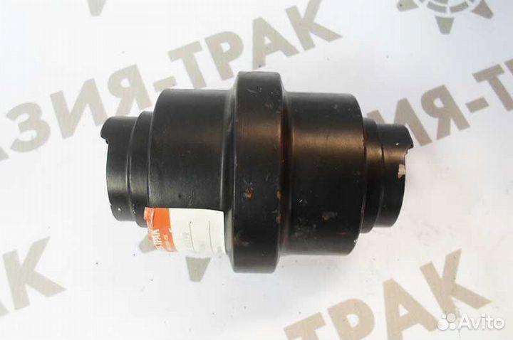 Опорный каток на Komatsu PC05