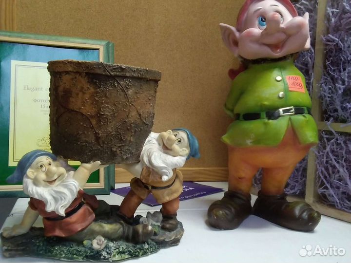 Садовая фигура гном