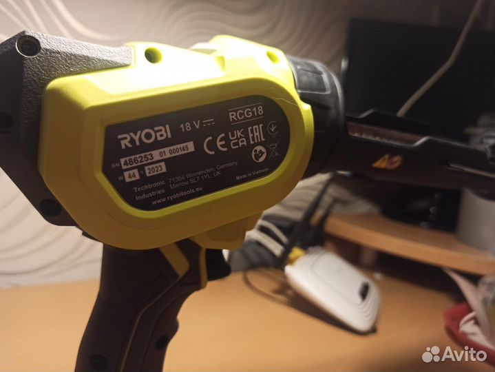 Пистолет для герметика Ryobi RCG18