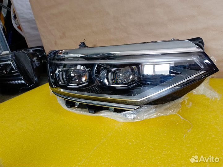 Фара на Passat b8