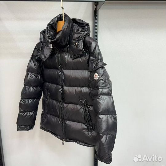 Пуховик Moncler Maya с NFC