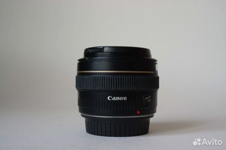 Canon EF 50mm f/1.4 USM