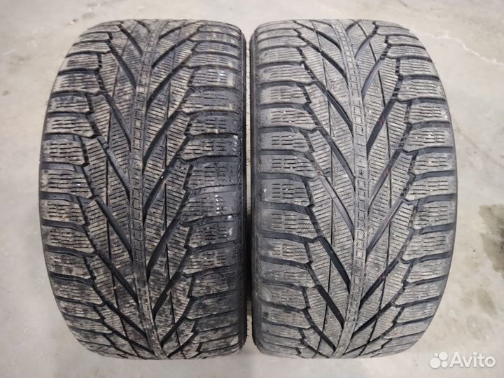 Nokian Tyres Hakkapeliitta R2 SUV 295/35 R21 107R