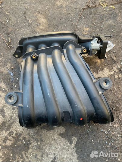 Коллектор впускной Nissan Note