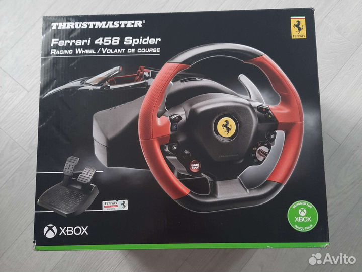 Игровой руль с педалями