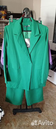 Костюм женский брючный