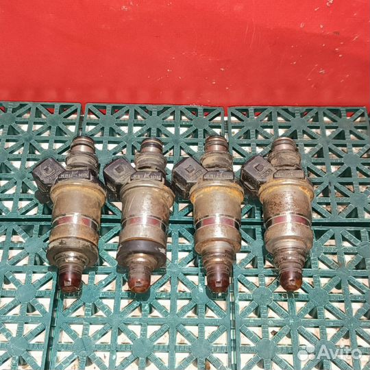 Форсунка топливная Honda Accord cc7 F20Z2