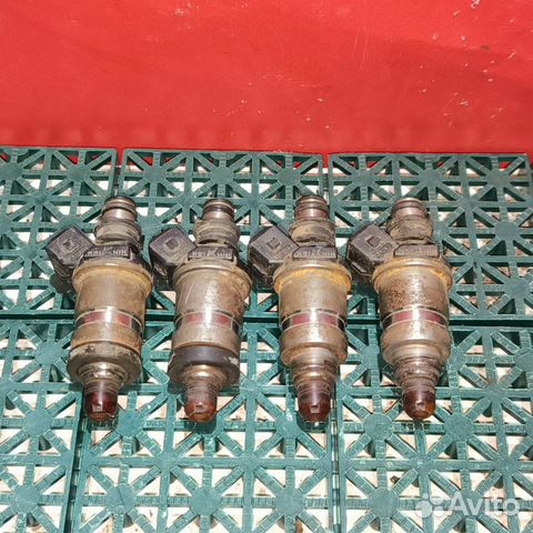 Форсунка топливная Honda Accord cc7 F20Z2