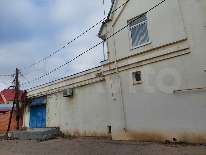Здание, 830.8 м²
