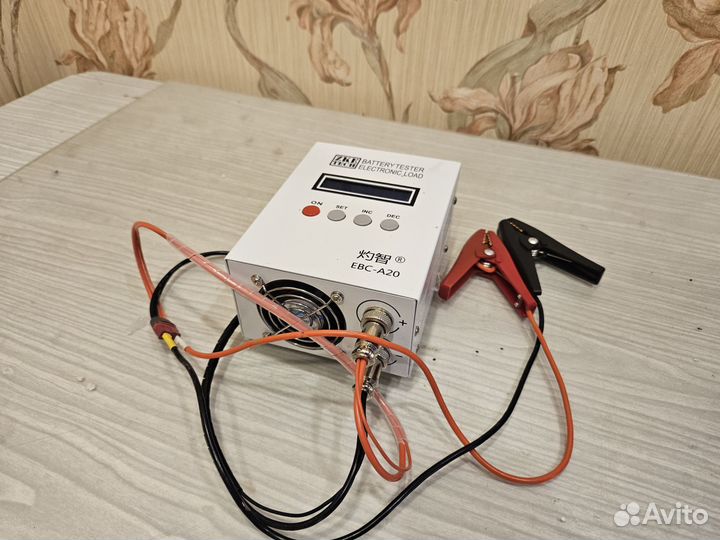 Зарядное/ разрядное устройство аккумулятора