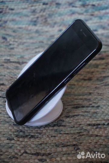 Беспроводная зарядка для телефона. Новая