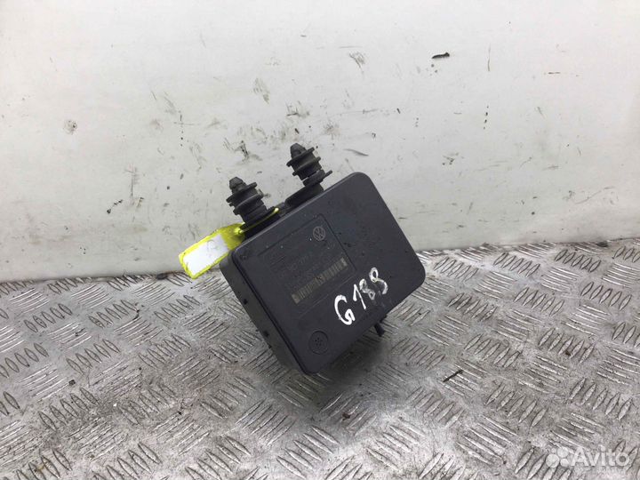 Блок ABS Volkswagen Touran 1K0907379K; 1K0614517H