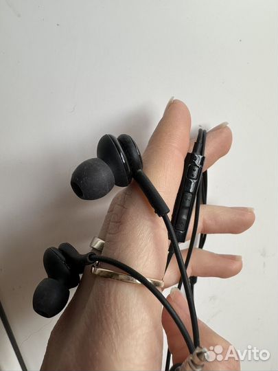 Наушники Samsung EO-HS1303