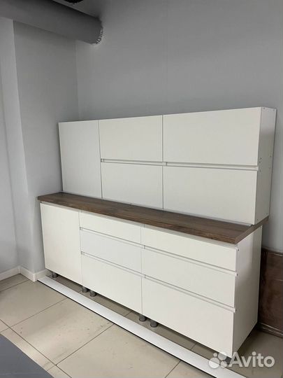 Кухня 2 метра белая новая