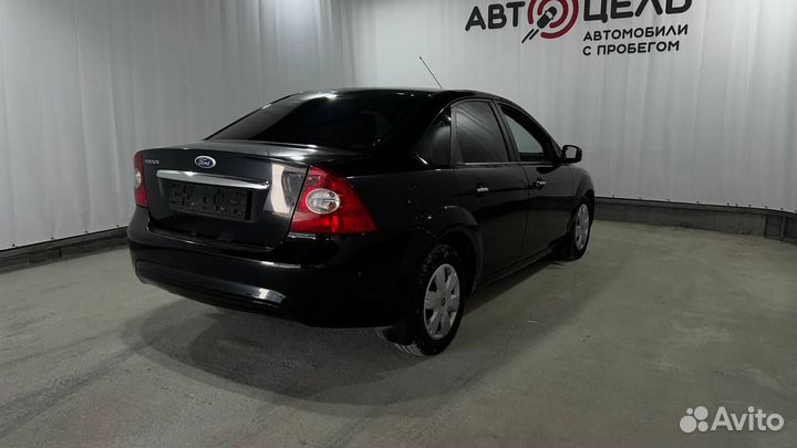 Ford Focus 2.0 МТ, 2008, 400 000 км