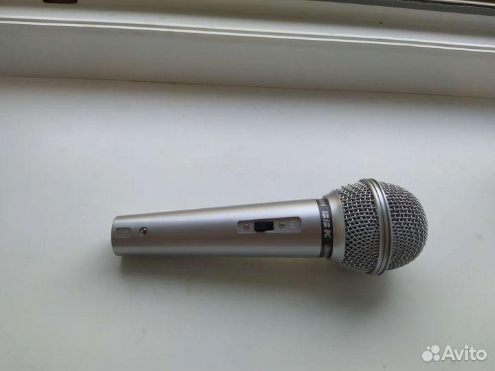 Микрофон BBK DM-998