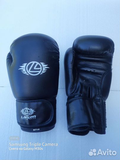 Боксерские перчатки