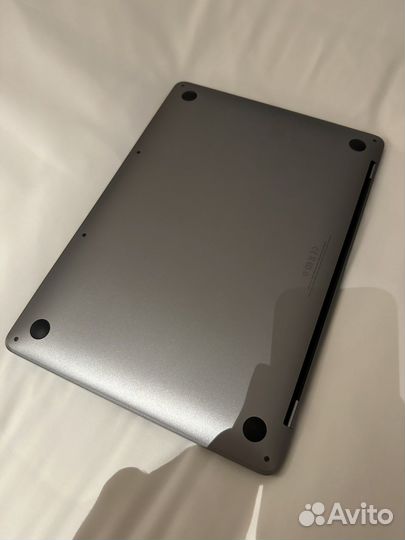 Macbook pro 13 m2 256