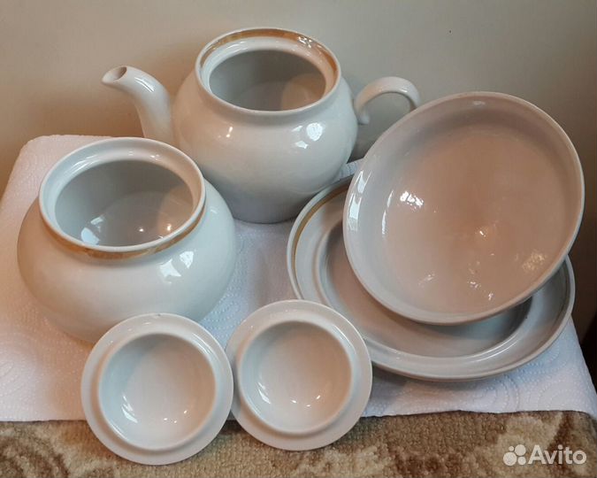 Посуда, чайник заварник, сахарница, масленка