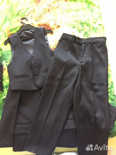 Костюм тройка черный в полоску