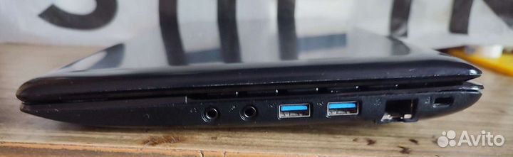 Asus 1215N