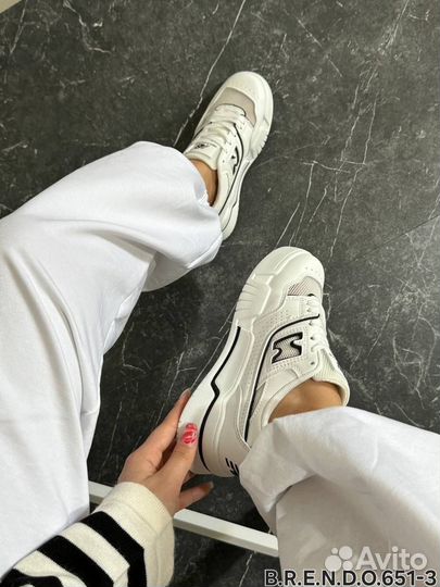 Кроссовки женские весна осень 39