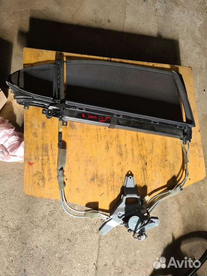 Шторка задняя Lexus LS 2008