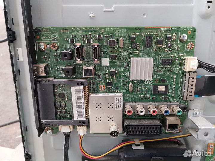 Телевизор Samsung UE32EH5007 (Разбор)(По запчастя)