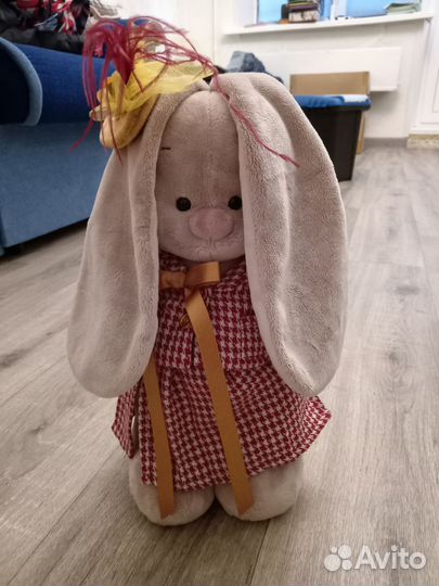 Зайка Ми 32 см в твидовом костюме