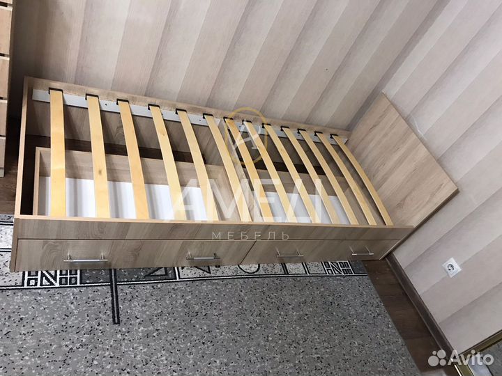 Кровать односпальная