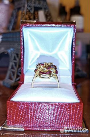 Золотое кольцо с рубинами и бриллиантами объявление продам