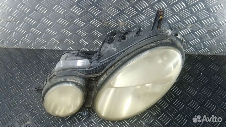 Фара левая mercedes benz E-class W211 2002