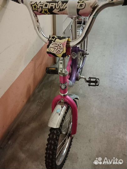 Детский велосипед 16