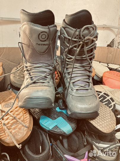 Б/у сноуборды, лыжи и ботинки