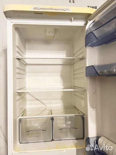 Холодильник Бирюса 143KS