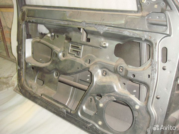 Дверь передняя левая Рено Сафран