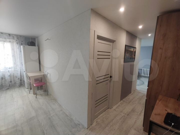 2-к. квартира, 54 м², 4/9 эт.