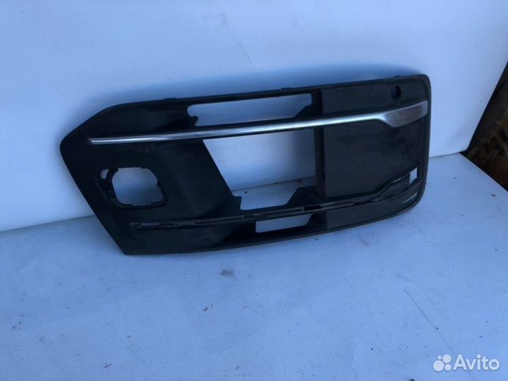 Окантовка птф передняя правая Audi Q7 4M 2015