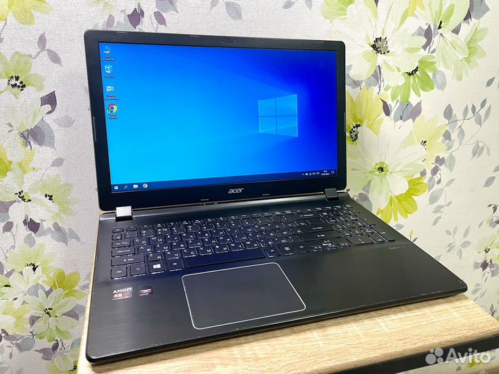 Ноутбук Acer A8/ SSD / 2 видеокарты