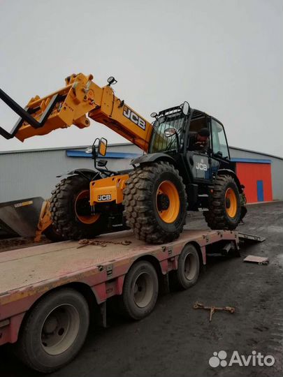 Оператор на телескопический-погрузчик JCB