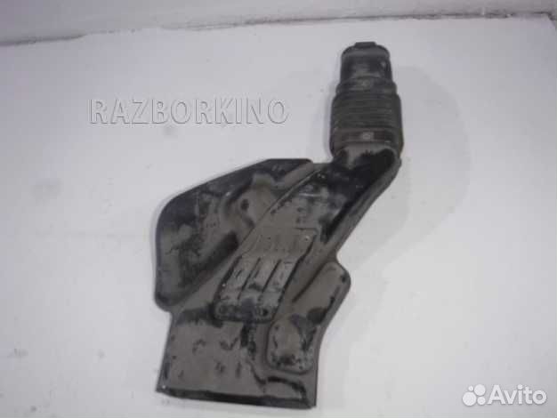 Воздухозаборник двигателя