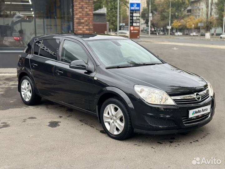 Opel Astra 1.6 МТ, 2011, 132 000 км