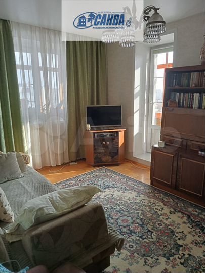 2-к. квартира, 50 м², 10/12 эт.