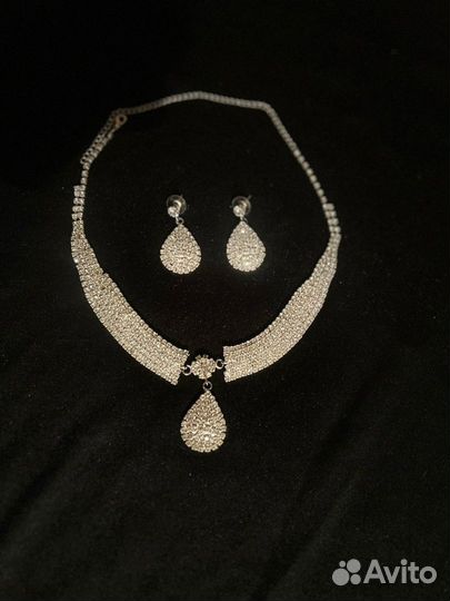 Колье с сергами