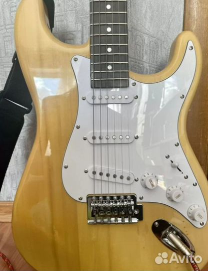 Электрогитара